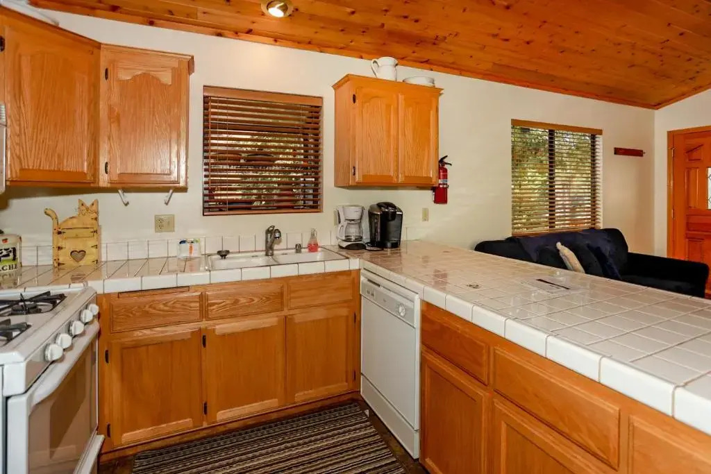 Cozy Haven - 1966 by Big Bear Vacations