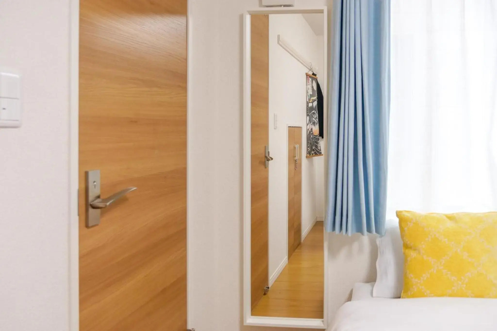 Triphome Tateishi New open/2 single beds/big table/300M WiFi