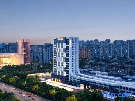 YanTai Longkou Longhu Tianjie Gangcheng Avenue Atour Hotel