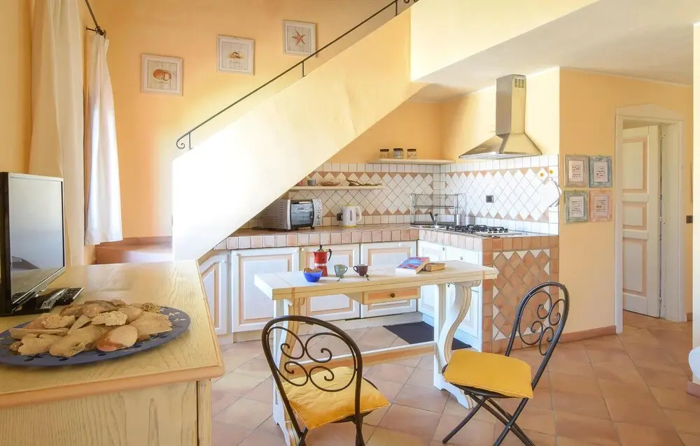 Stunning Home in Capo D'orso - Palau With 3 Bedrooms