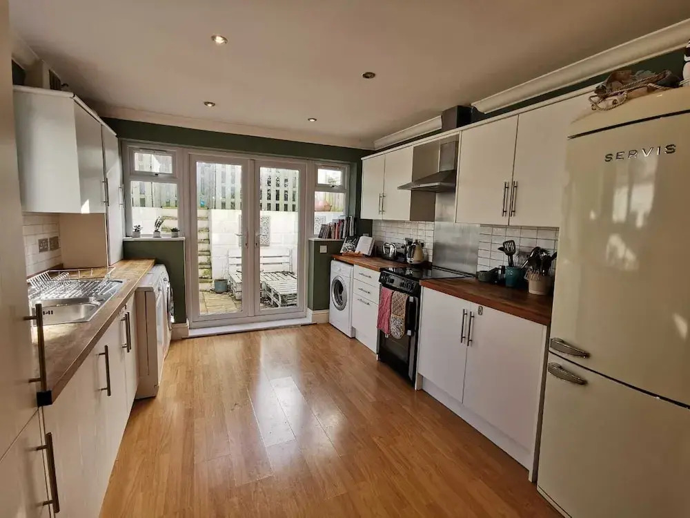 NEW Spacious 3BD House Tunbridge Wells Sleeps 7!