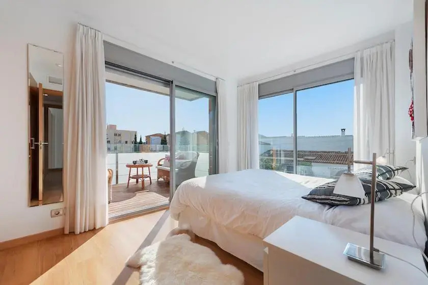 Penthouse Rosas 1C
