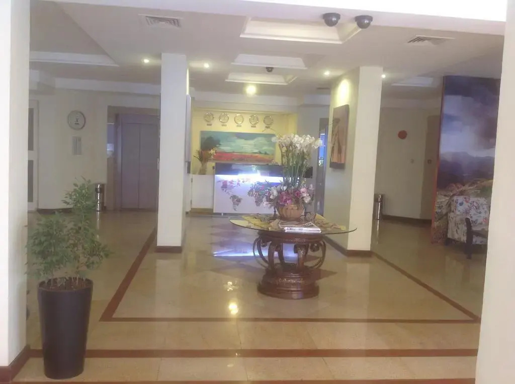 Royal Residence Hotel
