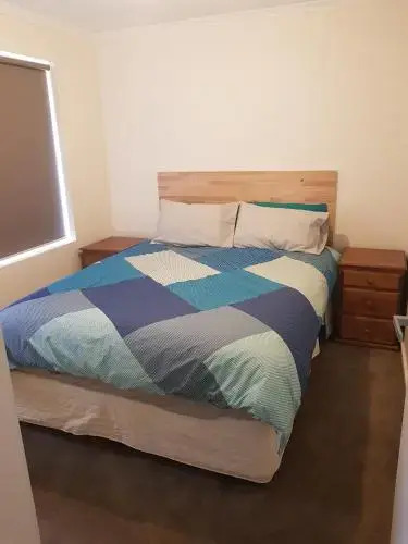 Towncrackers Guest house