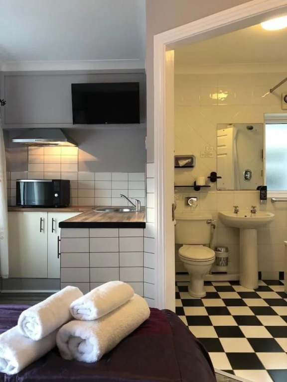 Amber Hill Guesthouse