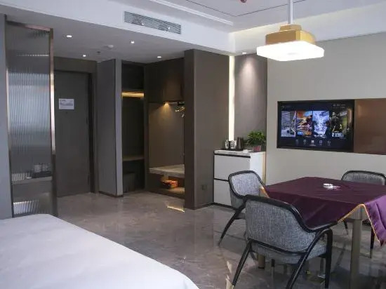 Wuchang Golden Tower International Hotel
