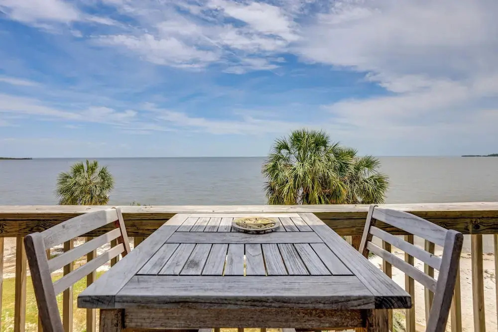 Beach & Pool Access at Condo on Cedar Key!