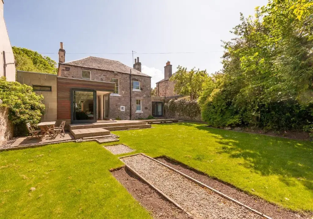 The Lochside House Residence