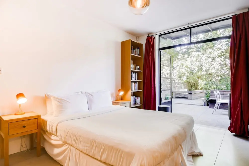 Stylish, Bright Apartment w/ Private Garden