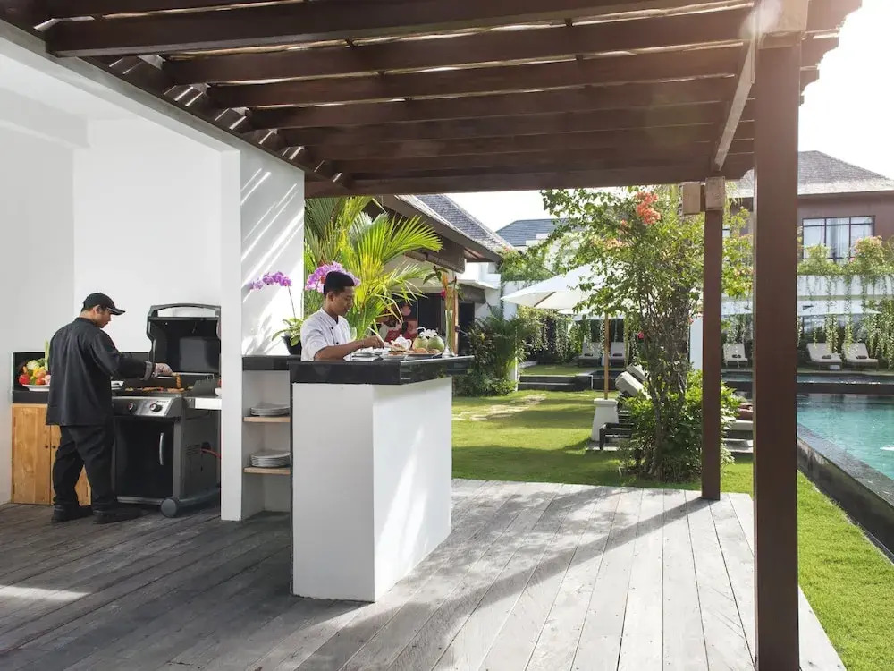 Villa Anam, 10 Bedrooms Private Villa in Seminyak