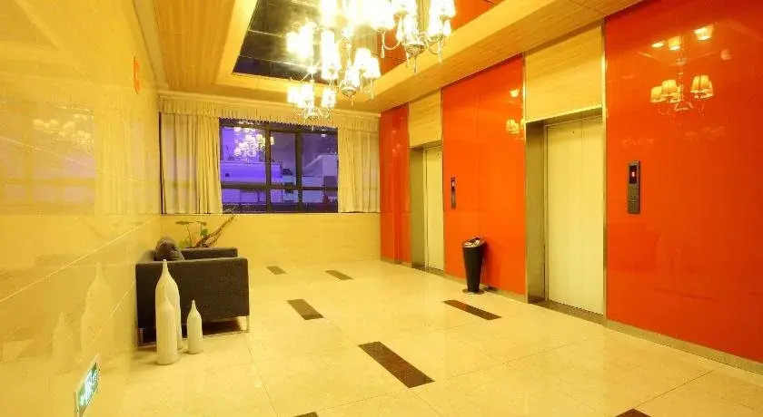 Yunqi Hotel