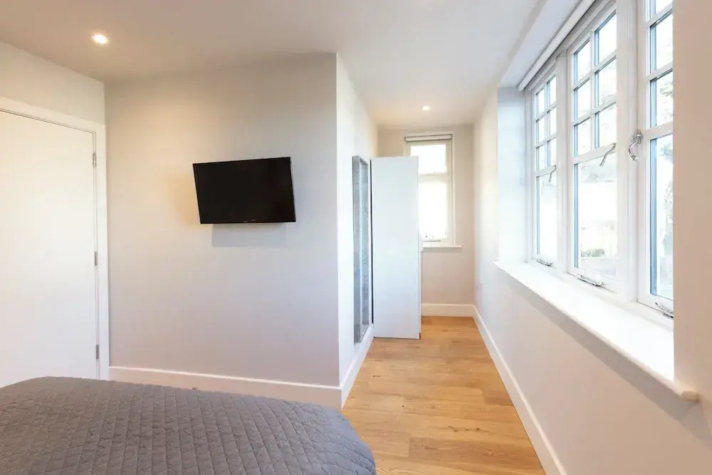 Hampden Apartments - The Anne