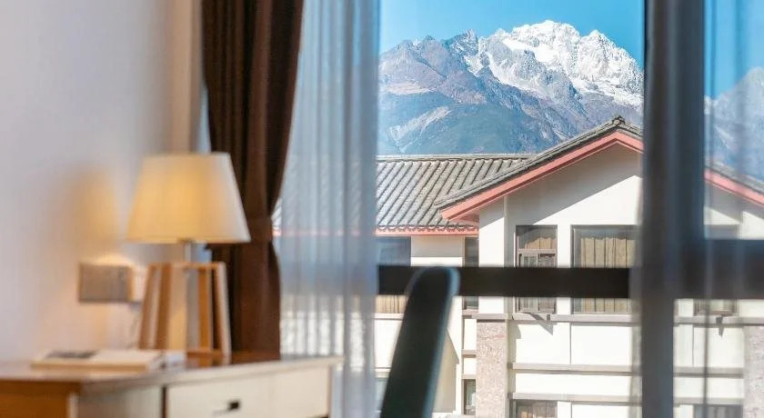 Snowy Sands Resort