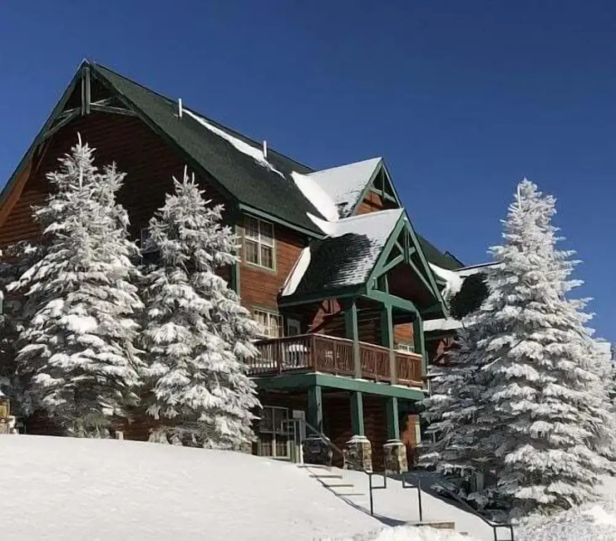 Camp 4 24: Slope Side, Cozy 2 BR With Shuttle Service