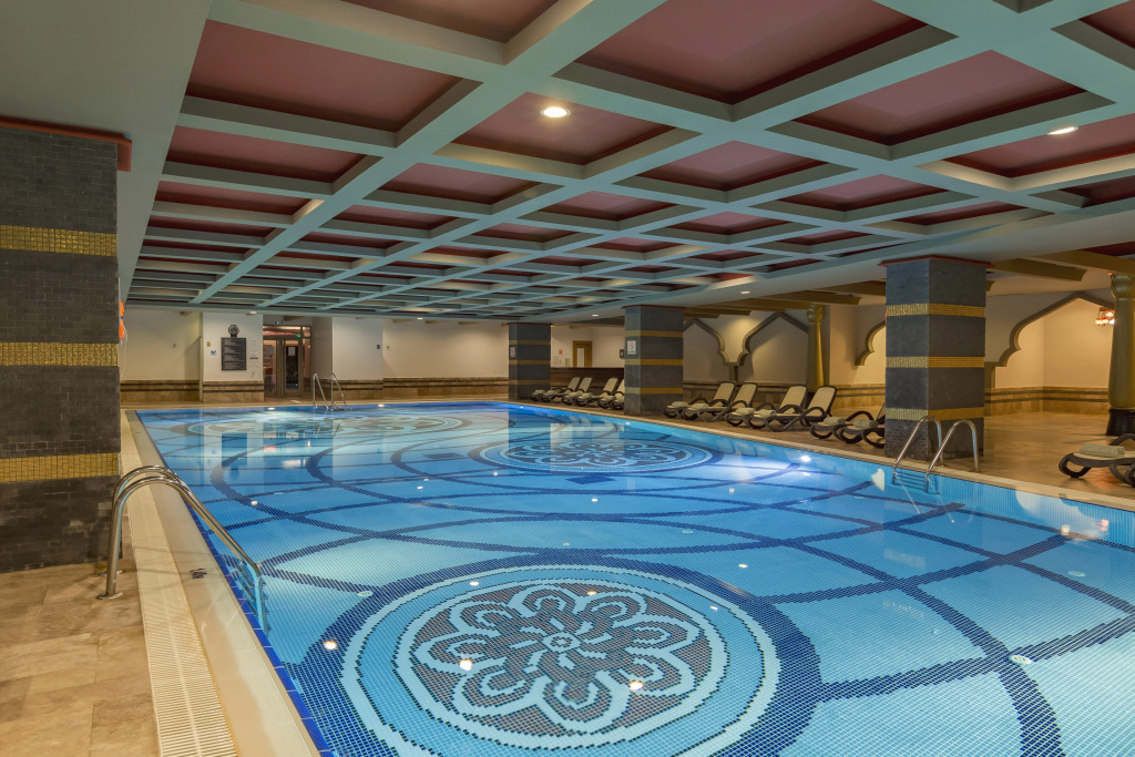 Royal Dragon Hotel