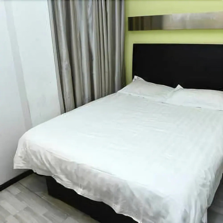 Super 8 Hotel