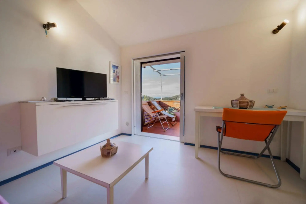 Cala Azzurra in Fetovaia with terrace overlooking the Amazing Gulf-CALA AZZURRA