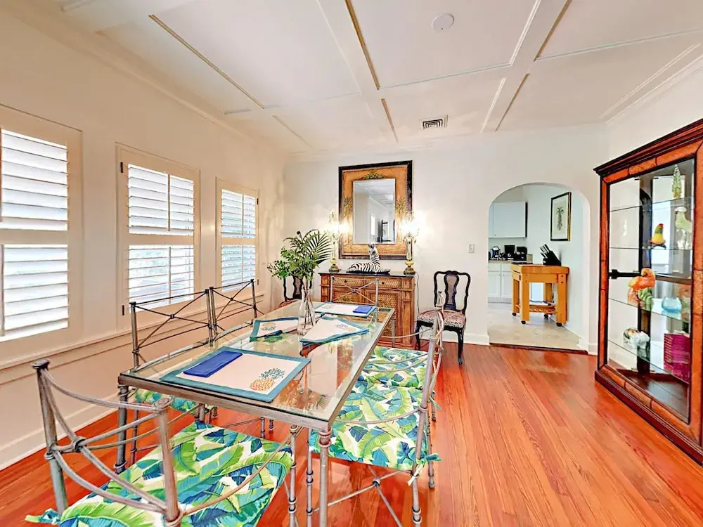 El Cid Tropical Getaway Home 4 Bedrooms 4 Bathrooms Home