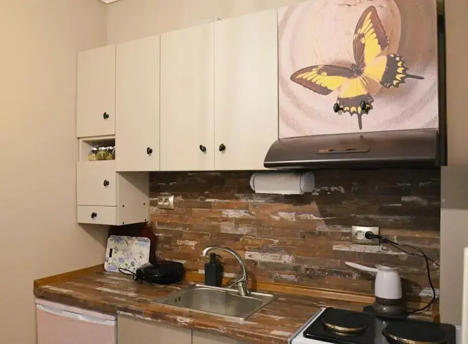 Cozy studio, 1min from Kamara