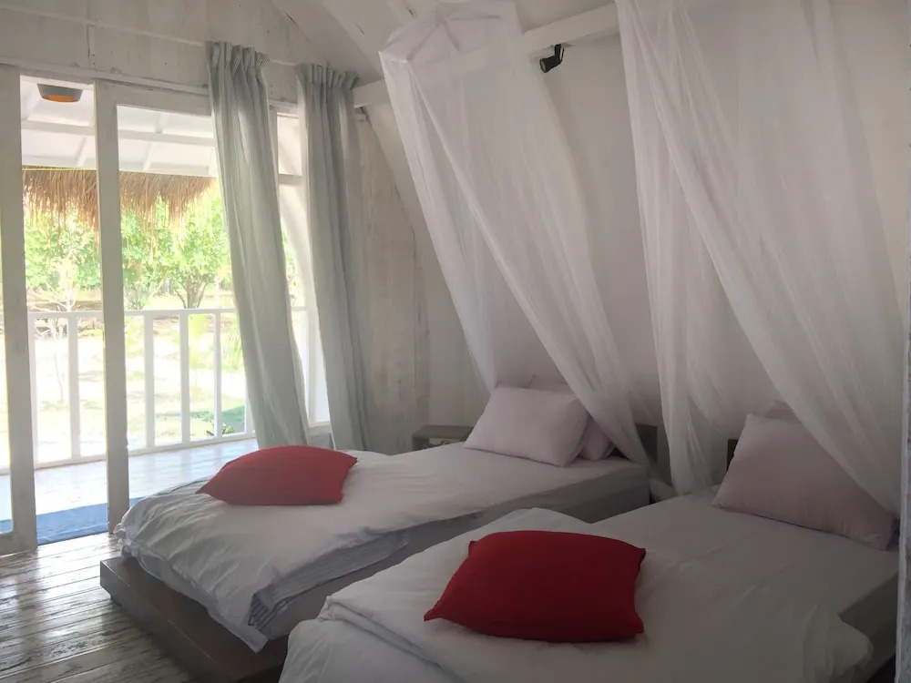 Maleo Moyo Hotel & Dive Resort