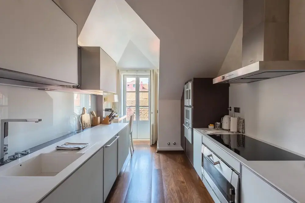 ALTIDO Lux Chiado 2-Floor 3-BR Apartment w/Garage