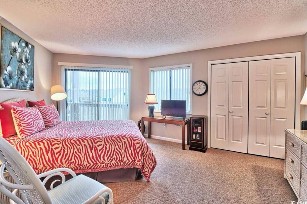 Cypress Bay Getaway