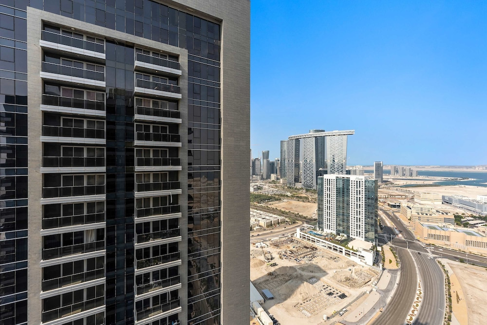 Silkhaus 2BR in Najmat High Floor Family Ideal