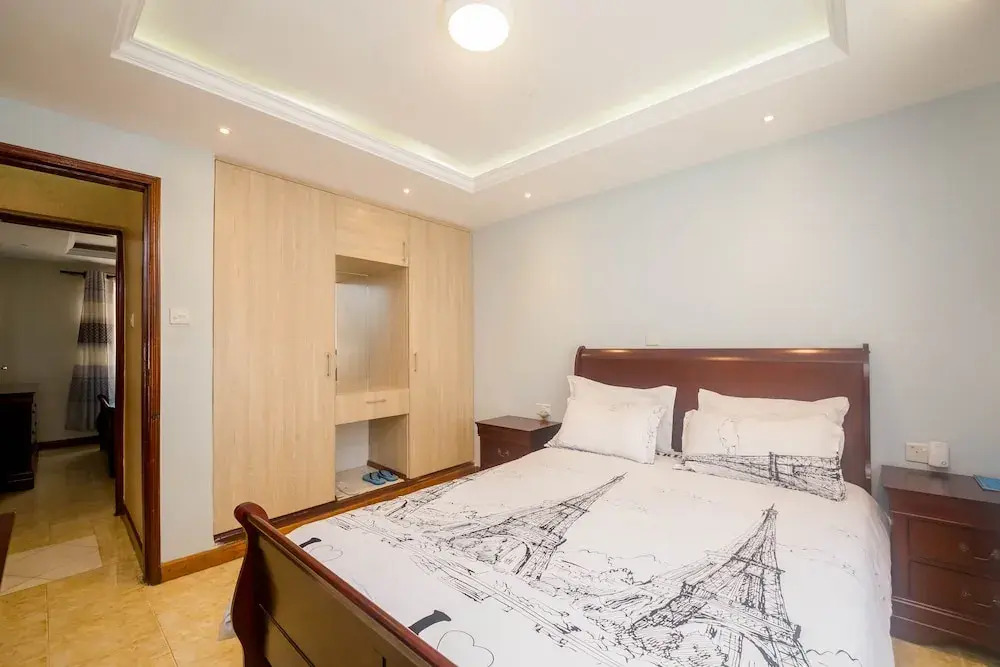 Spacious 2bdr Home-5mins TO Wilson Airport