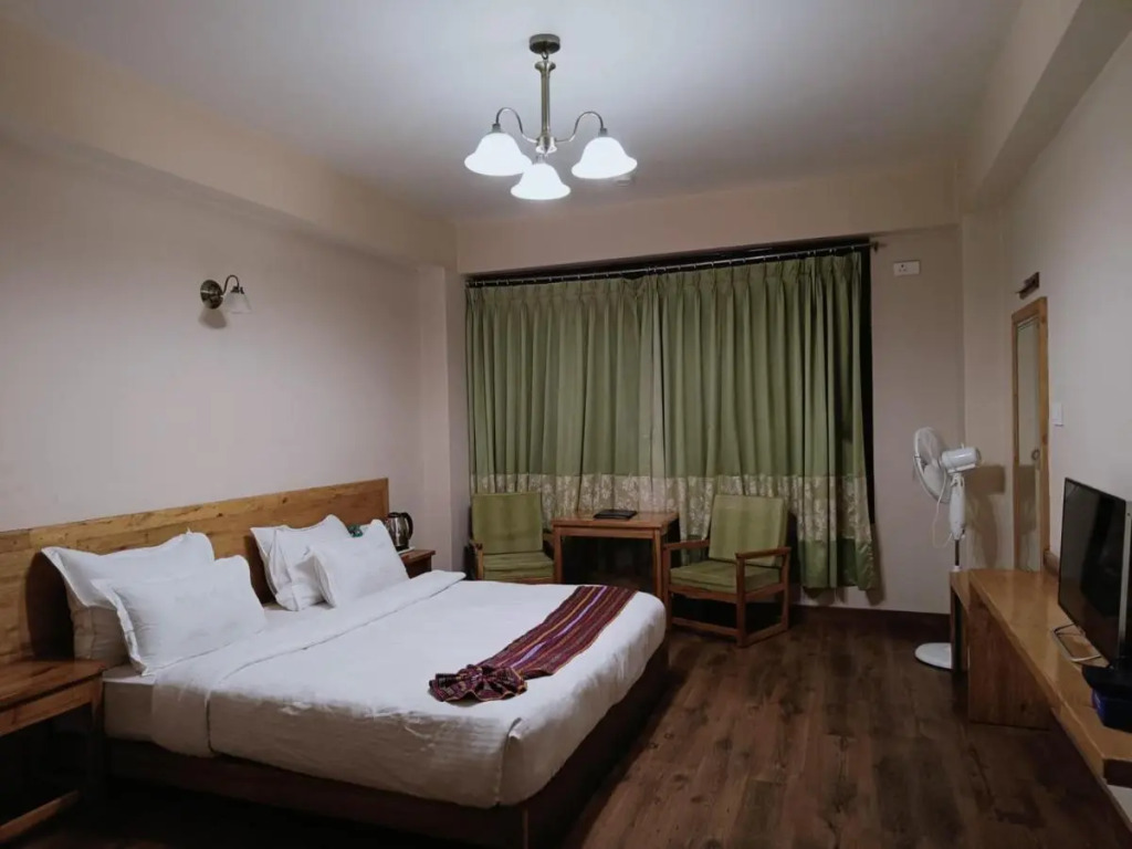 Hotel 100 Petals - Gangtok 12 mins from MG Marg