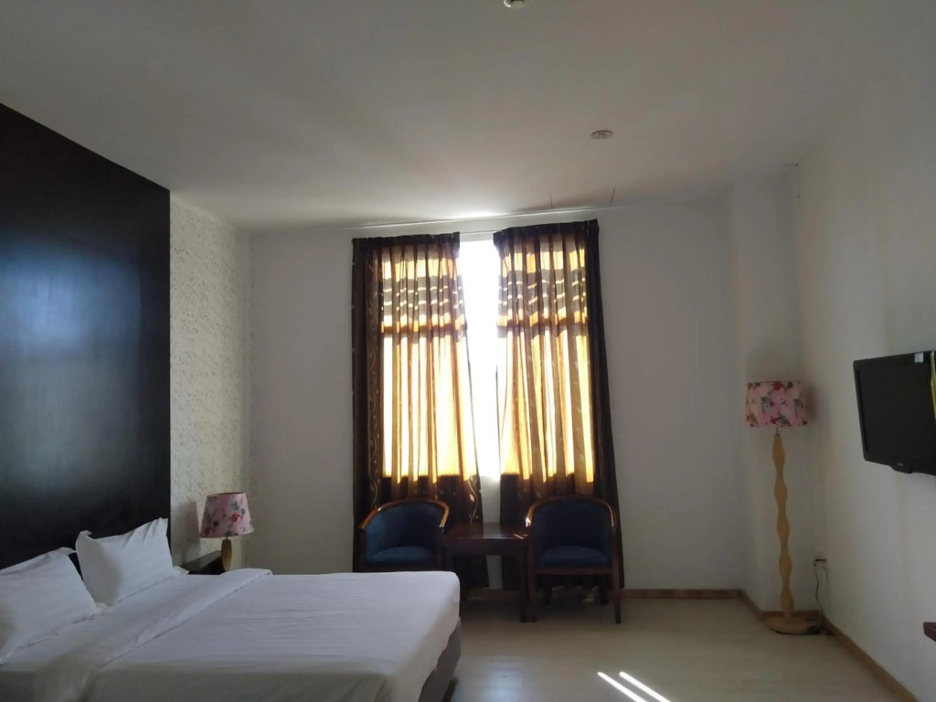 Ginasuite Hotel