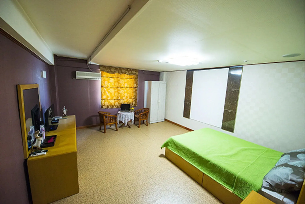 Suanbo Hot Spring Healing Hotel