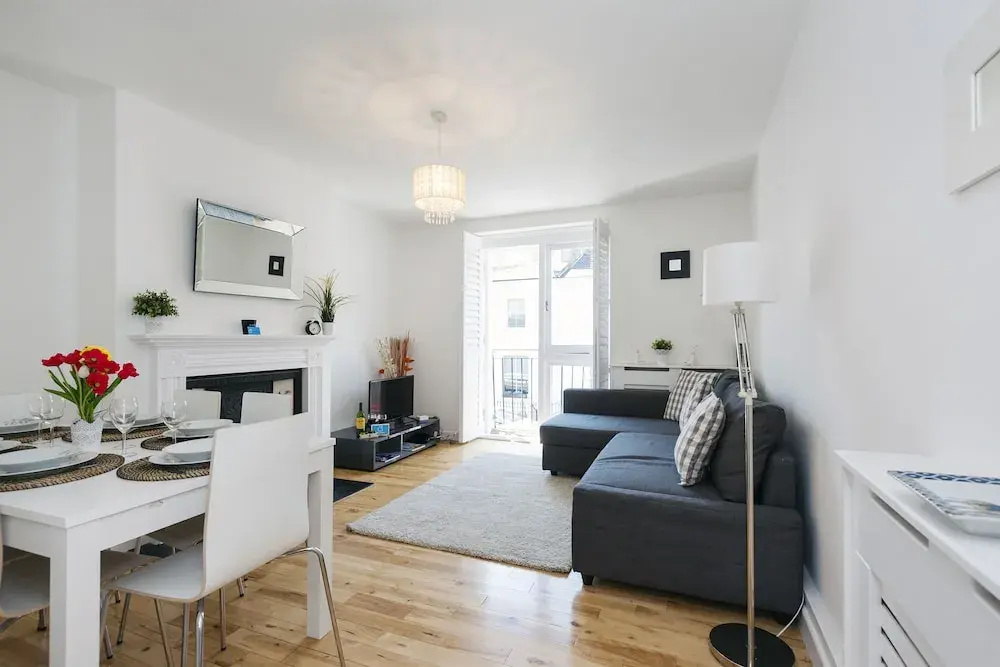 The Chelsea Sandhills Residence - TL19