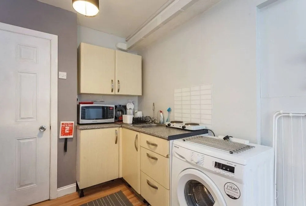 Cozy Private Studio At Redbridge