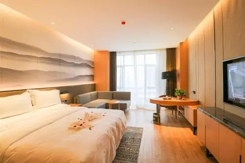 Yue the Peninsula Hotel