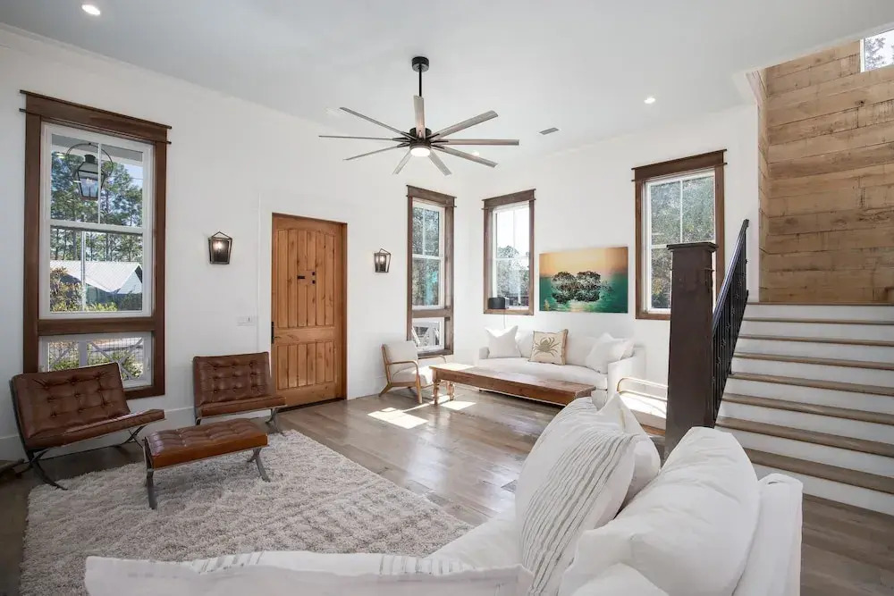 Seagrove Manor by Avantstay Free Paddle Boards Lake Front Yard & Pet Friendly