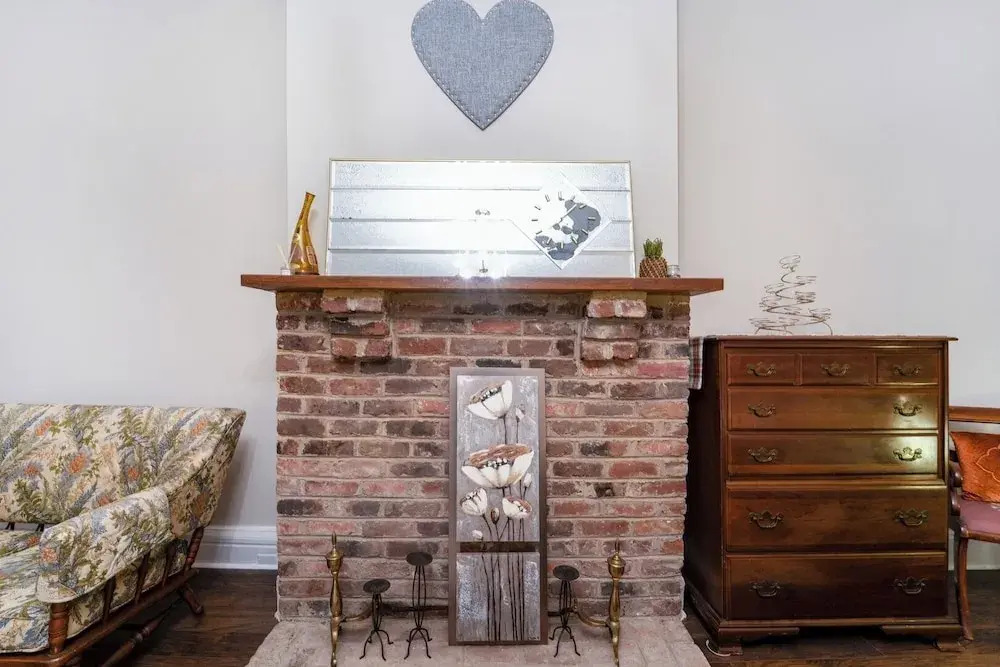 Central 4BR Historic Gem Near Colleges