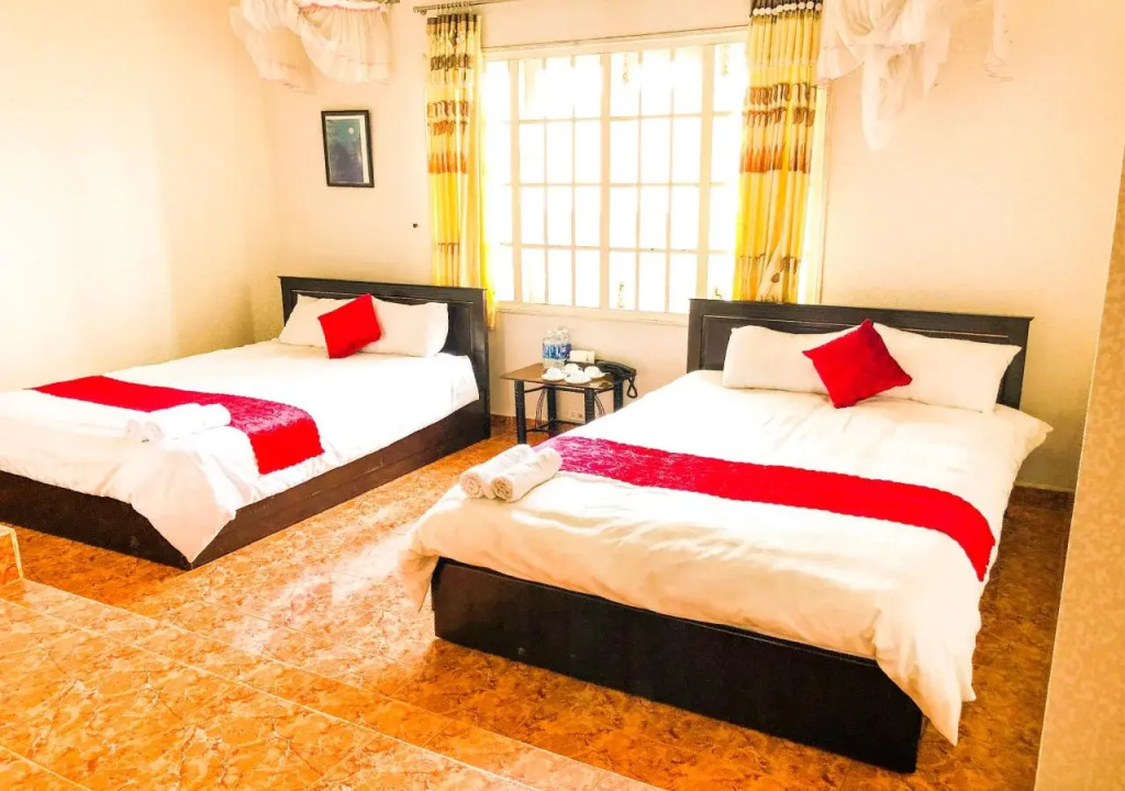 Hai Quyen Thien Cu Hotel