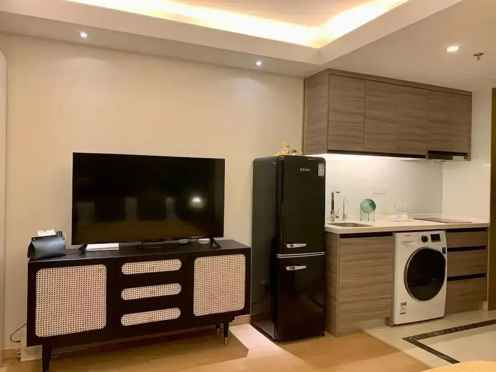 Shanghai Lerongju Boutique Apartment Metro Line 8 20meter