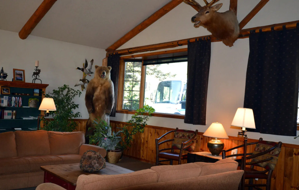 Bucks T-4 Lodge