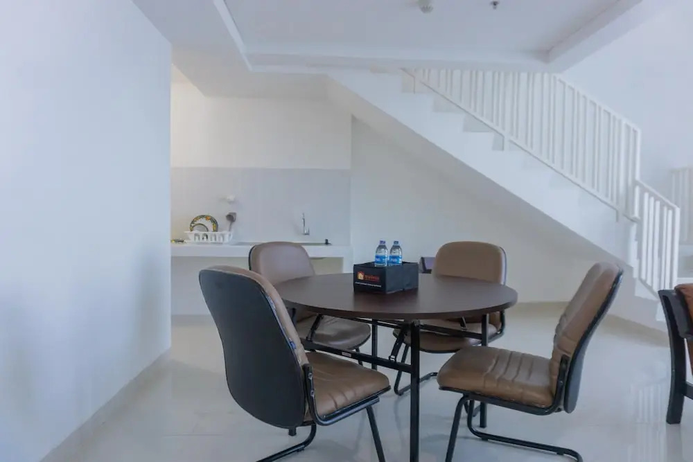Modern Look And Spacious 1Br At Neo Soho Apartment
