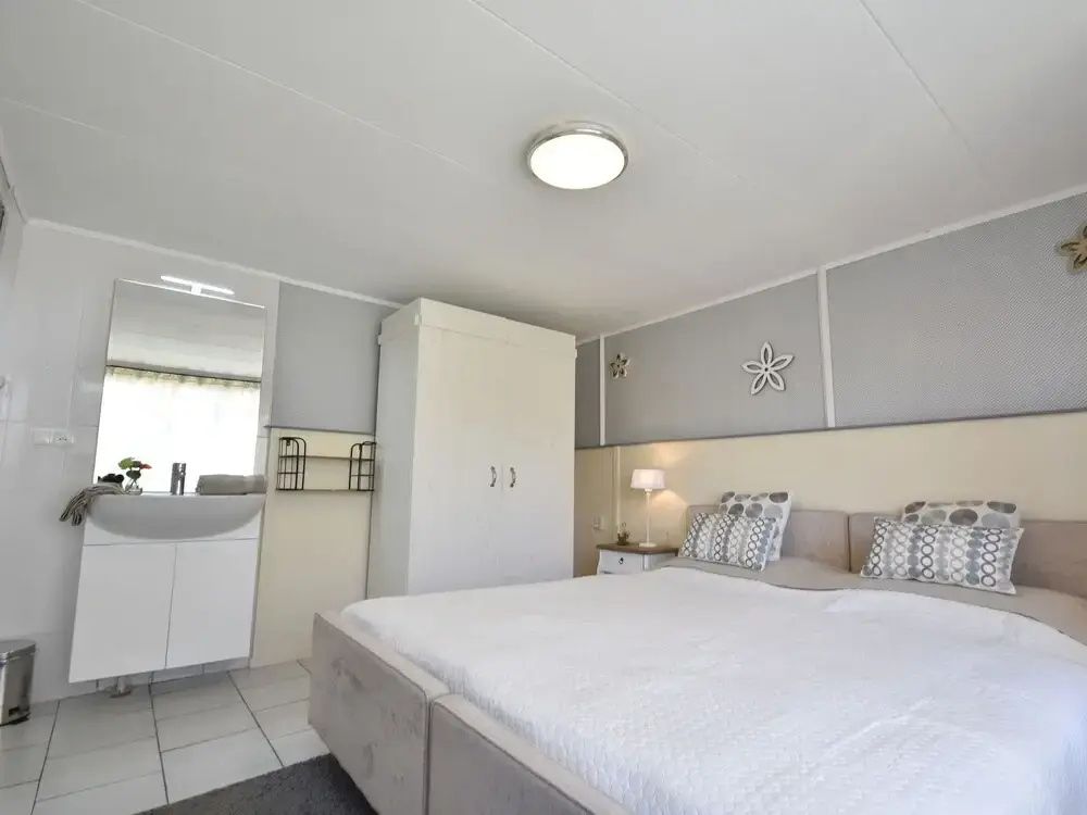 Lovely Holiday Home With Garden, Barbecue, Garden Furniture