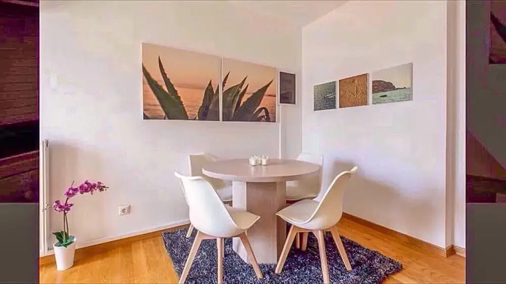 Modern & Lovely Athenian Riviera Apartment with FREE PARKING!