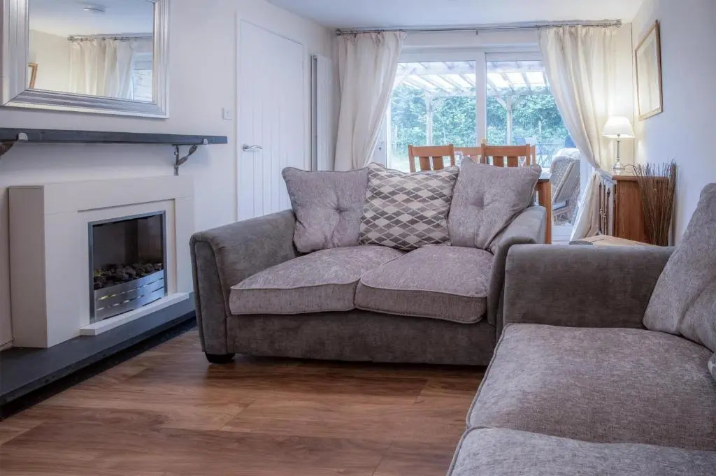 Seawinds - 2 Bedroom Bungalow - Pentlepoir
