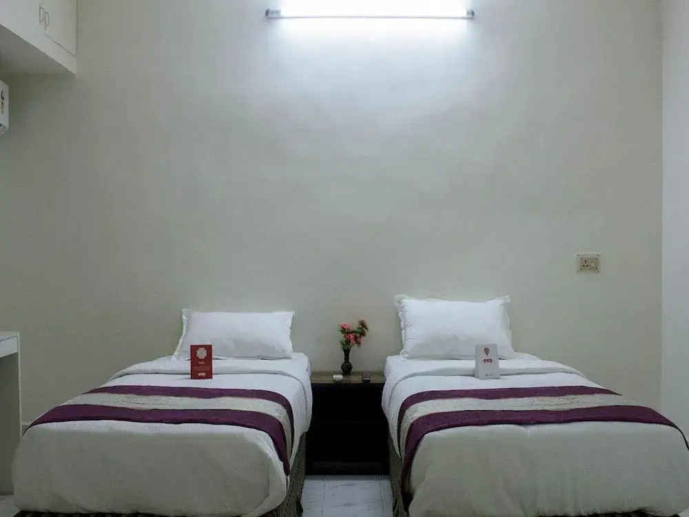 OYO 4189 Rose Flower Service Apartment