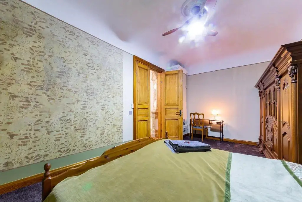 Ancient Storie's AP 65sqm Renovated Free parking