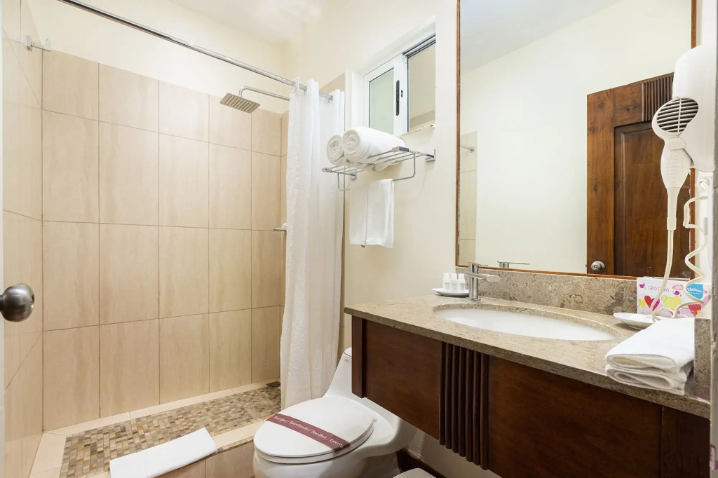 Hotel Tamarindo Diria Beach Resort