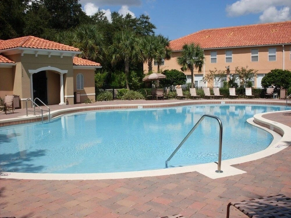 3 Br Compass Bay Sleeps 8 - Fld 3271