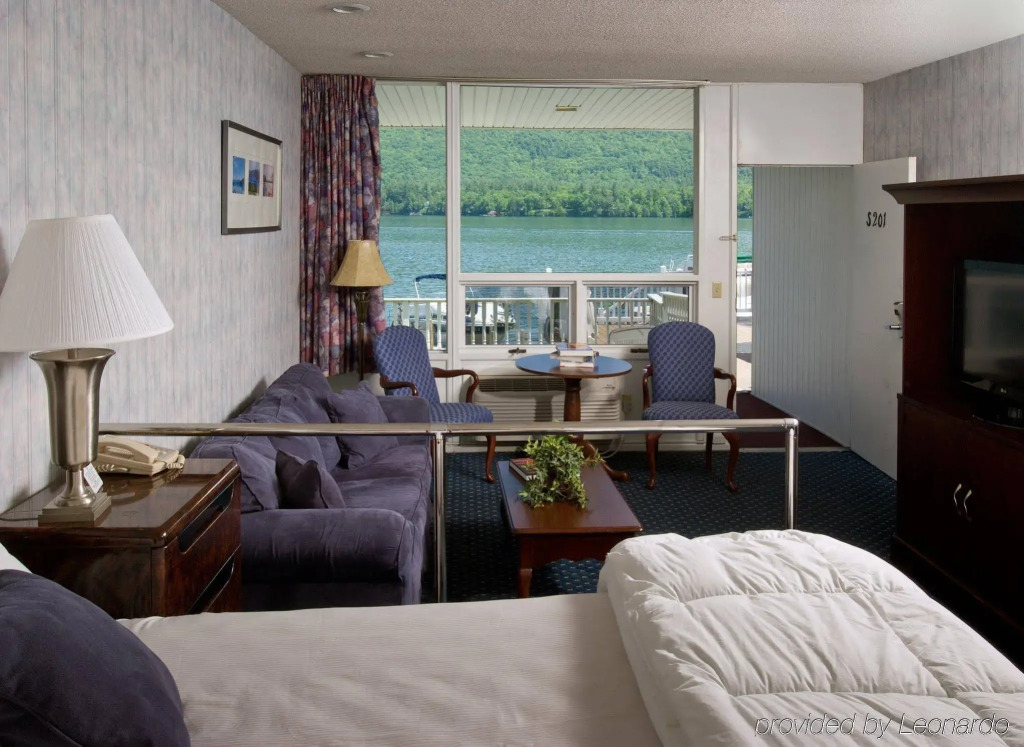Georgian Lakeside Resort