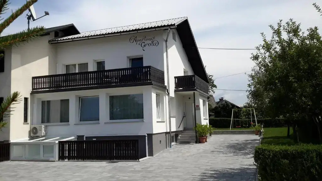 Apartments Grom