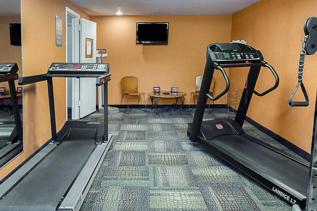 Comfort Inn Petersburg Fort Lee Area